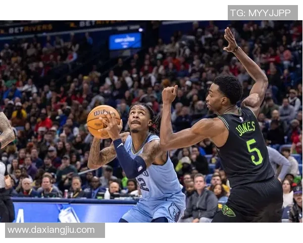 灰熊VS骑士：莫兰特米切尔巅峰对决，替补阵容深度成胜负关键